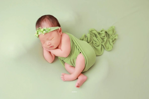 新泰宝宝出疹子发烧